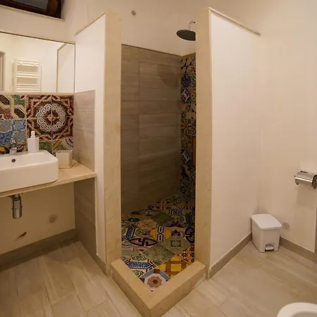 Historic Feriehus Modica